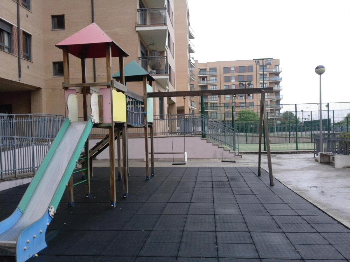 Piso con vistas en urbanización con piscina Santander Exterior foto